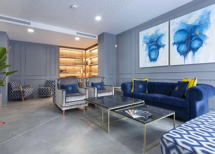 Lima - Adults Recommended